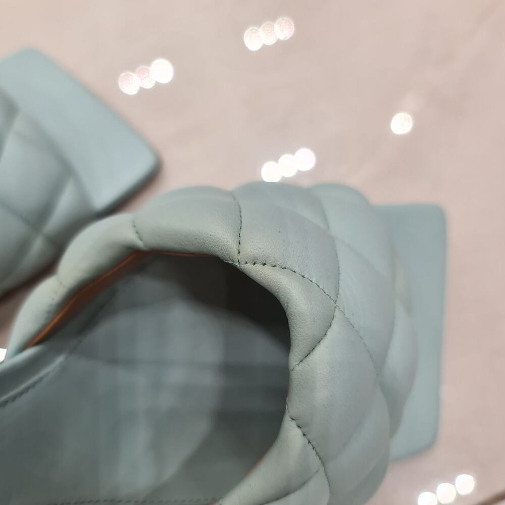 Bottega Veneta Light Blue Quilted Leather Lido Slide Sandals Sz.40 - Picture 2 of 10